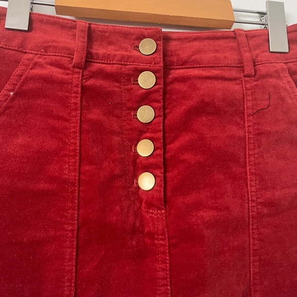 LAST CHANCE Burnt orange velvet button up skirt. - Picture 2 of 5